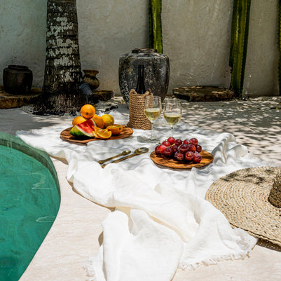 The Linen Tablecloth - White - 150x250