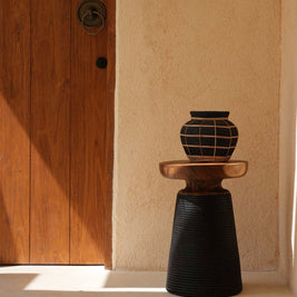 The Belly Vase - Black Natural - M