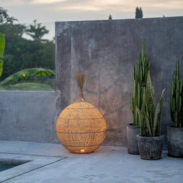 The Wonton Floor Lamp - Pendant - Natural