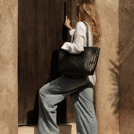 The Execu-Shopper - Black