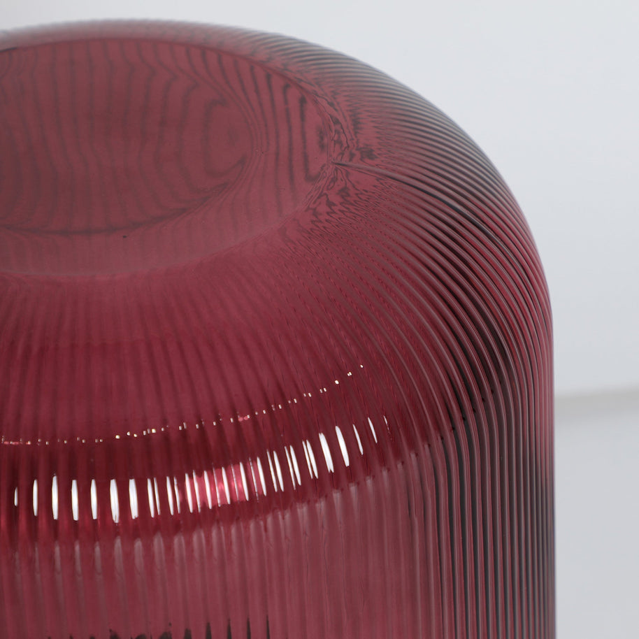 SIRA TABLE LAMP in a modern interior setting