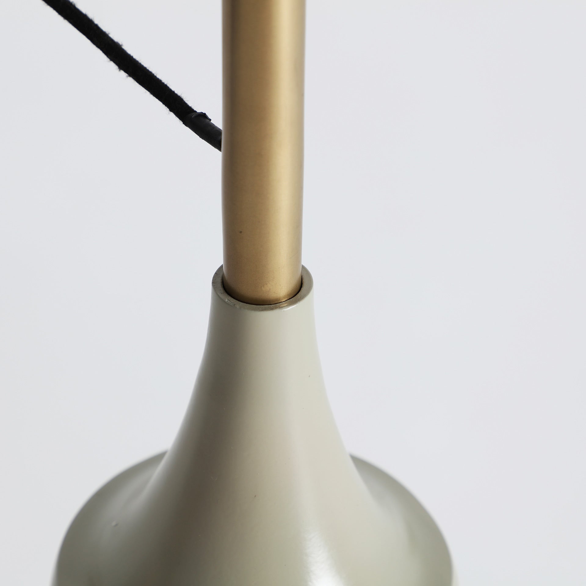 GLITTER FLOOR LAMP in a modern interior setting