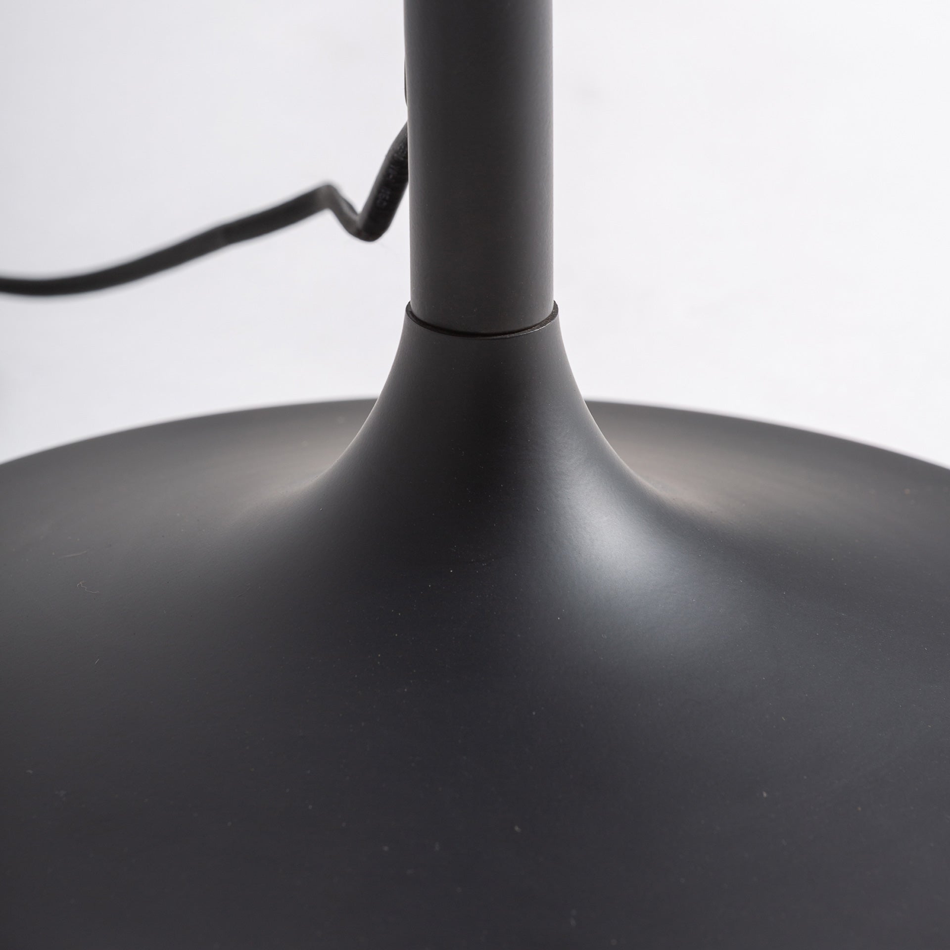LUMIX FLOOR LAMP in a modern interior setting