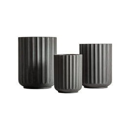 TAVO PLANT POT (SET OF 3) in a modern interior setting