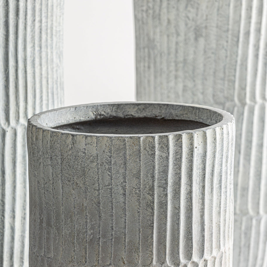 LUME PLANT POT (SET OF 3) in a modern interior setting