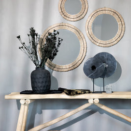 The Marble Disc on Stand - Black - L