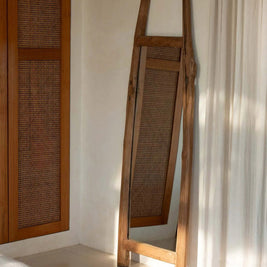 The Fabulook Dressing Room Mirror - Natural