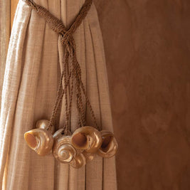 The Conch Shell Tassel - Natural
