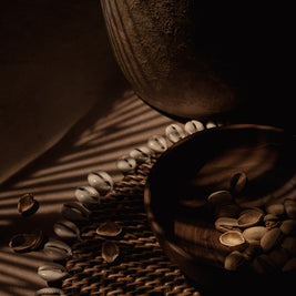 The Colonial Shell Placemat - Natural Brown
