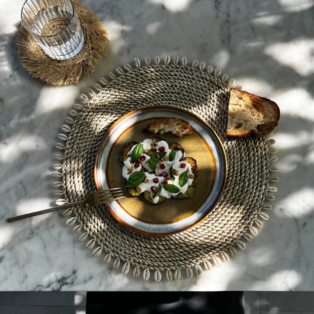 The Seagrass Shell Placemat - Natural
