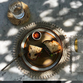 The Seagrass Shell Placemat - Natural