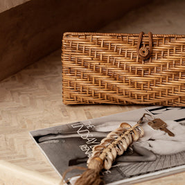 The Raffia Fishbone Keychain - Natural White