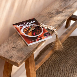 The Raffia Fishbone Keychain - Natural White