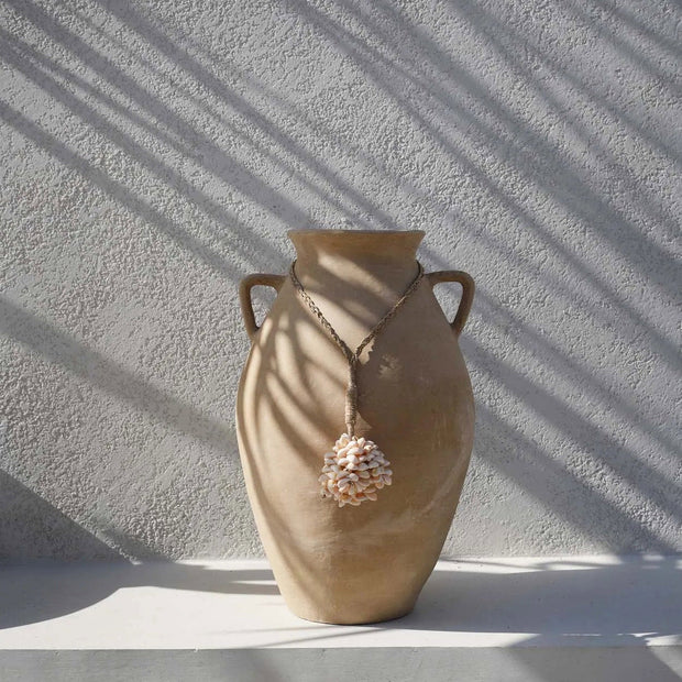 The Vanilla Shell Tassel