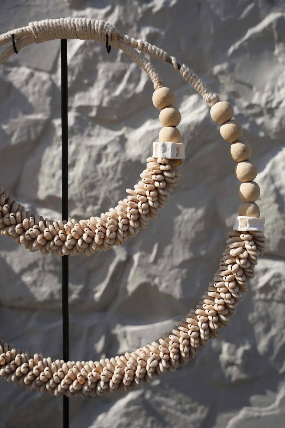 The Double-Shell Necklace on Stand - Natural
