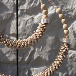 The Double-Shell Necklace on Stand - Natural