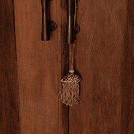 The Raffia Lupina Tassel - Natural