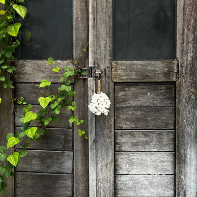The Kai Shell Keychain - White