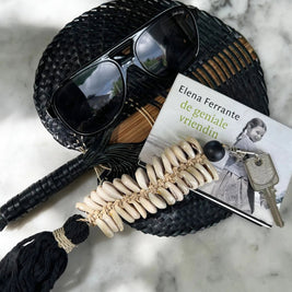 The Macrame Fishbone Keychain - Black