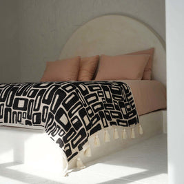 The Aztec Bed Throw - Natural Black
