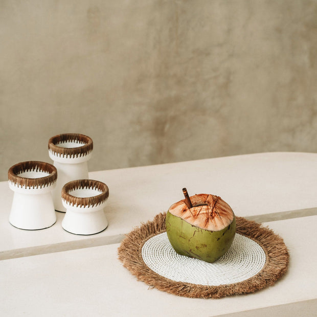 The Water Hyacinth Raffia Placemat - White Natural