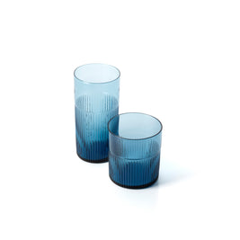 Azurblauer, gerippter Tumbler – Blau
