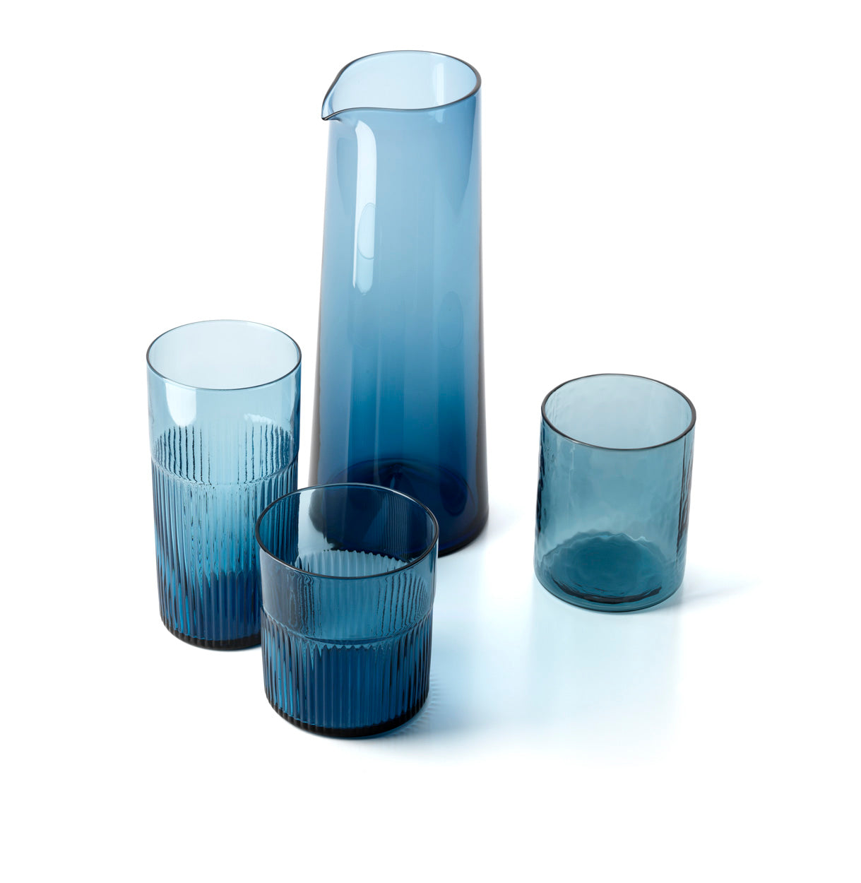 Azurblauer, gerippter Tumbler – Blau