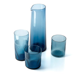Azurblauer, gerippter Tumbler – Blau