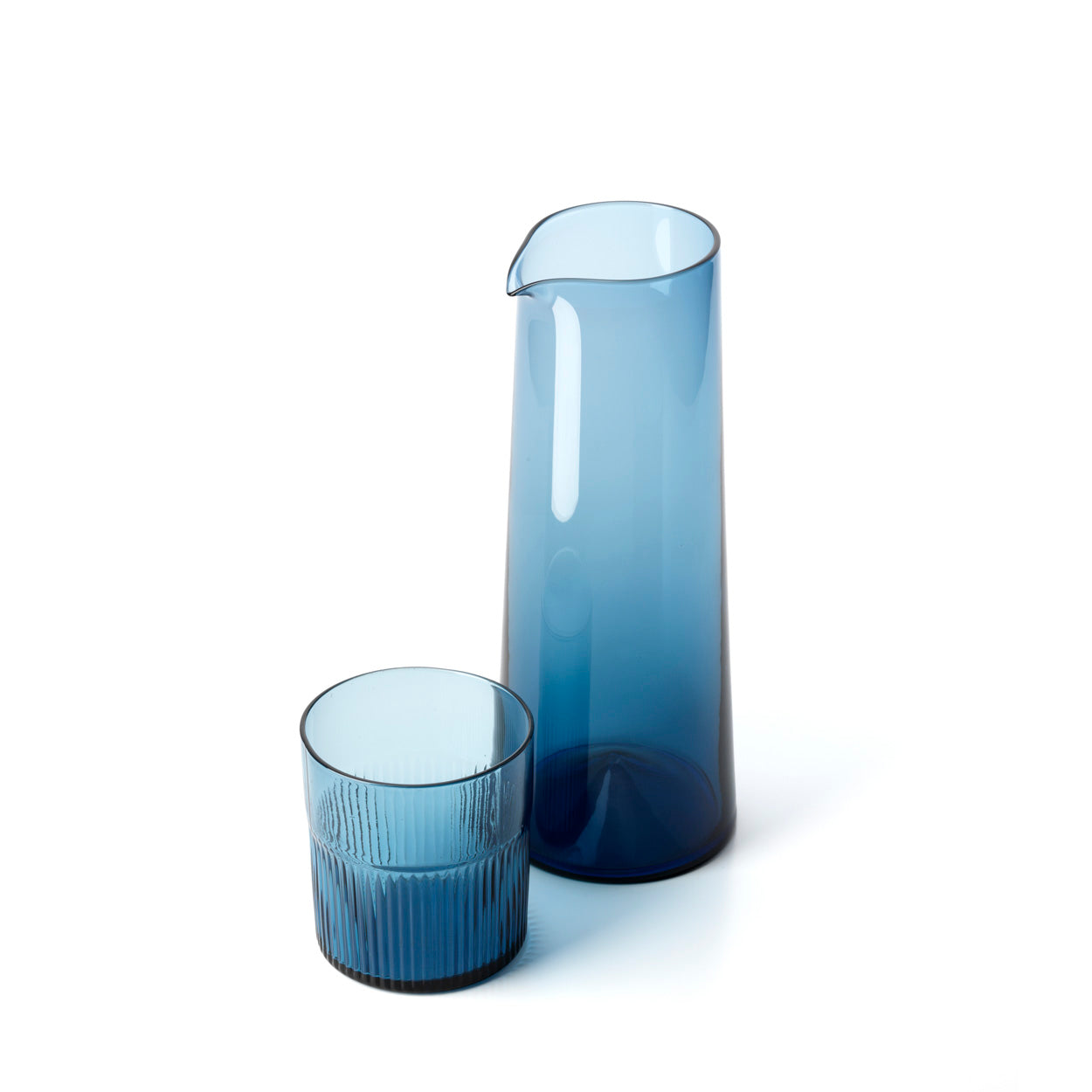 Gerippter, azurblauer Niedrigtumbler