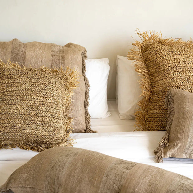 The Oh My Gee Cushion Cover - Concrete Velvet - 40 x 40 cm