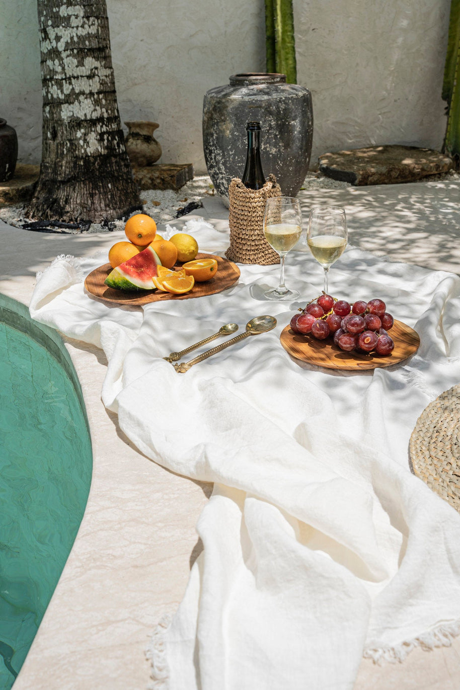Linen Tablecloth - White - 150 x 150 cm