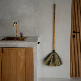The Big Broom - Natural Black