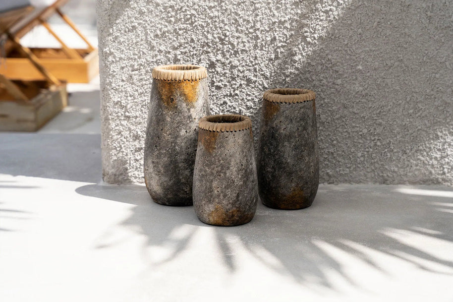 The Sneaky Vase - Antique Grey - S