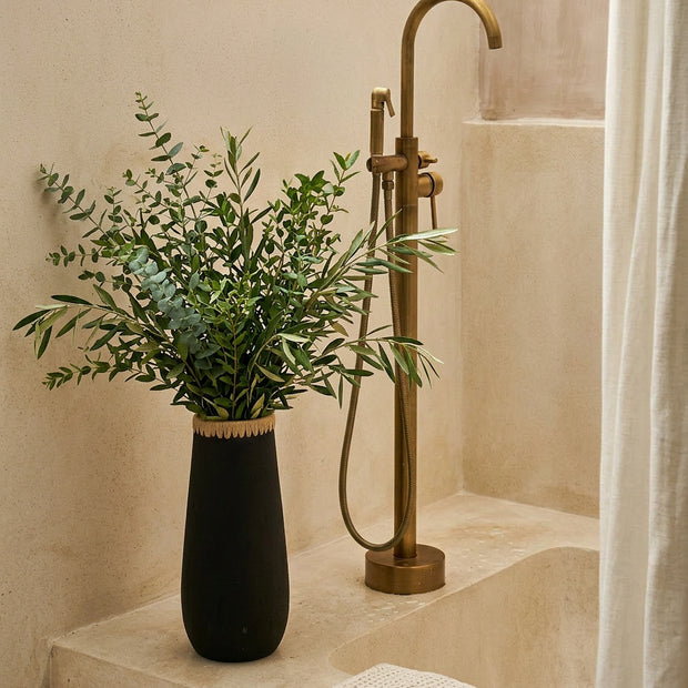 The Sneaky Vase - Black Natural - L