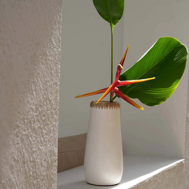 The Sneaky Vase - White Natural - L