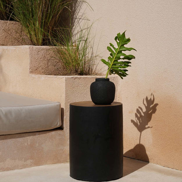 The Peaky Vase - Black - S