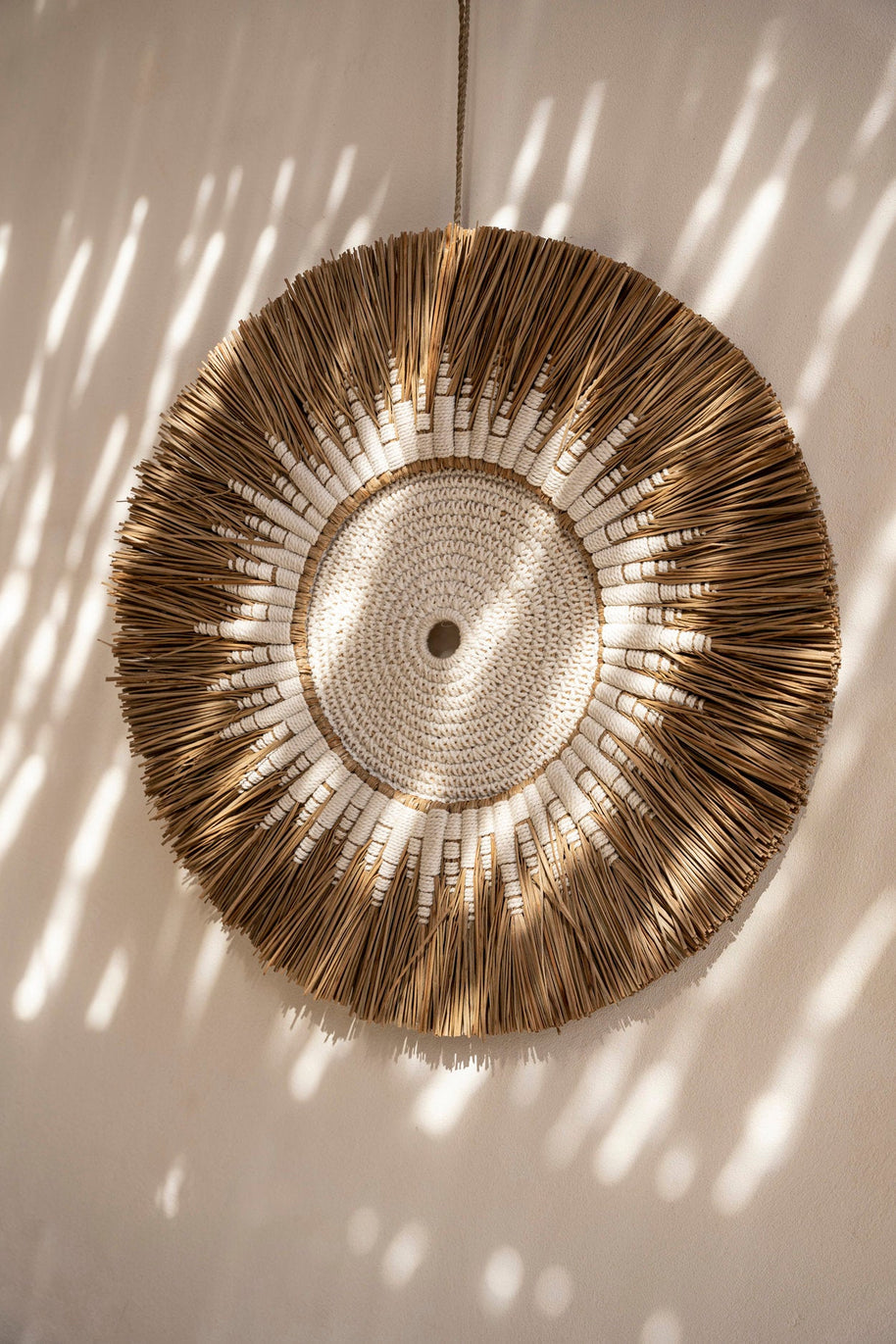 The Raffia Macramé Wall Décor - White/Natural