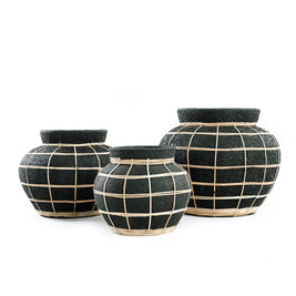 The Belly Vase - Black/Natural - Small