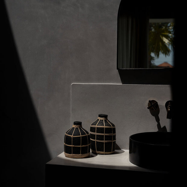 The Whoopy Vase - Black Natural - S