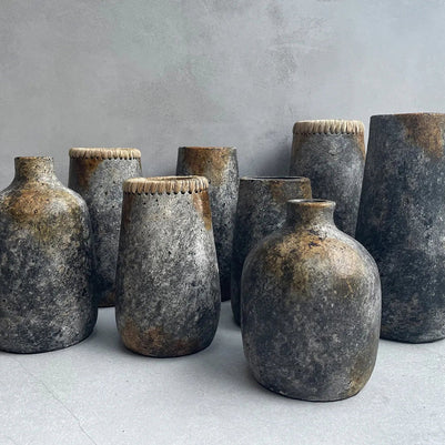 The Spooky Vase - Antique Grey - L