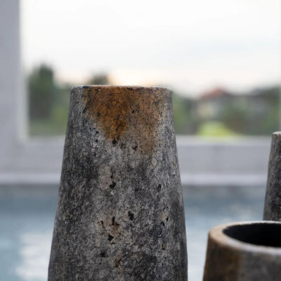 The Spooky Vase - Antique Grey - L