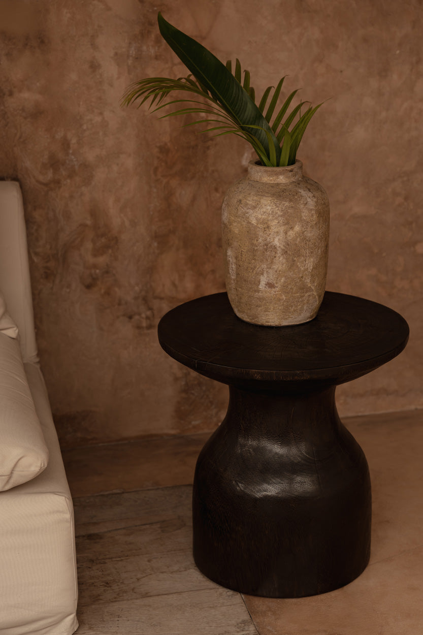 The Clay Echo Vase - Cream - Medium