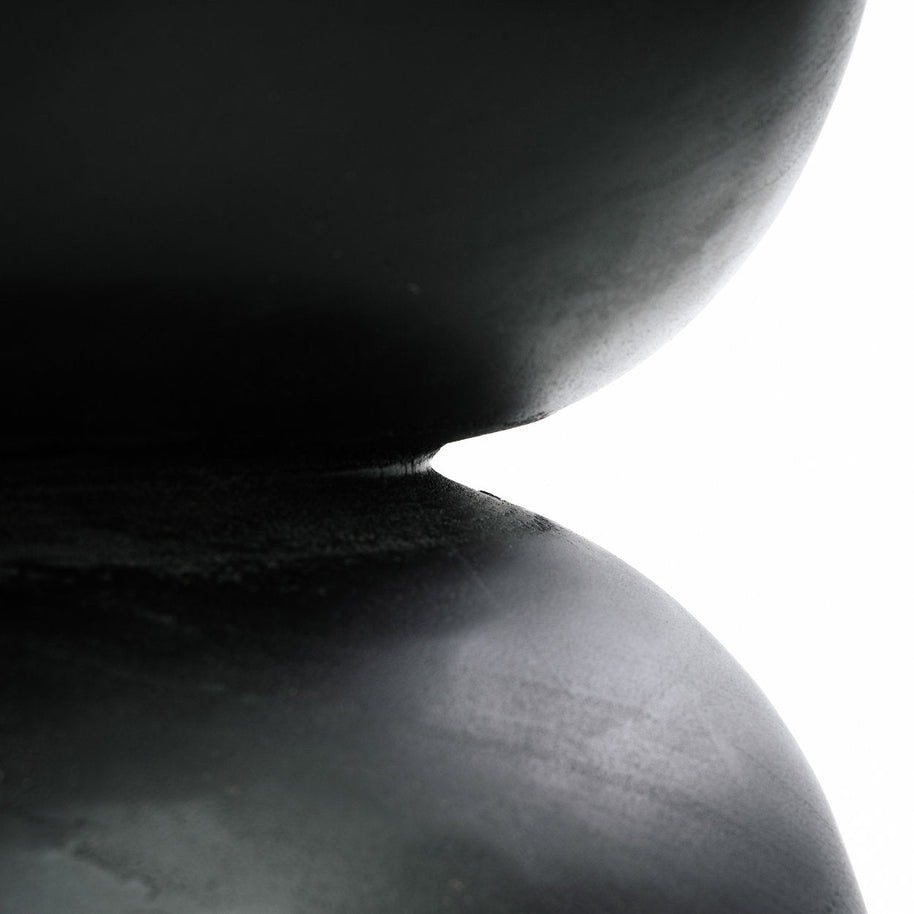 The Karbun Stool - Black/Natural