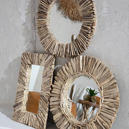 The Driftwood Framed Mirror - Natural - M