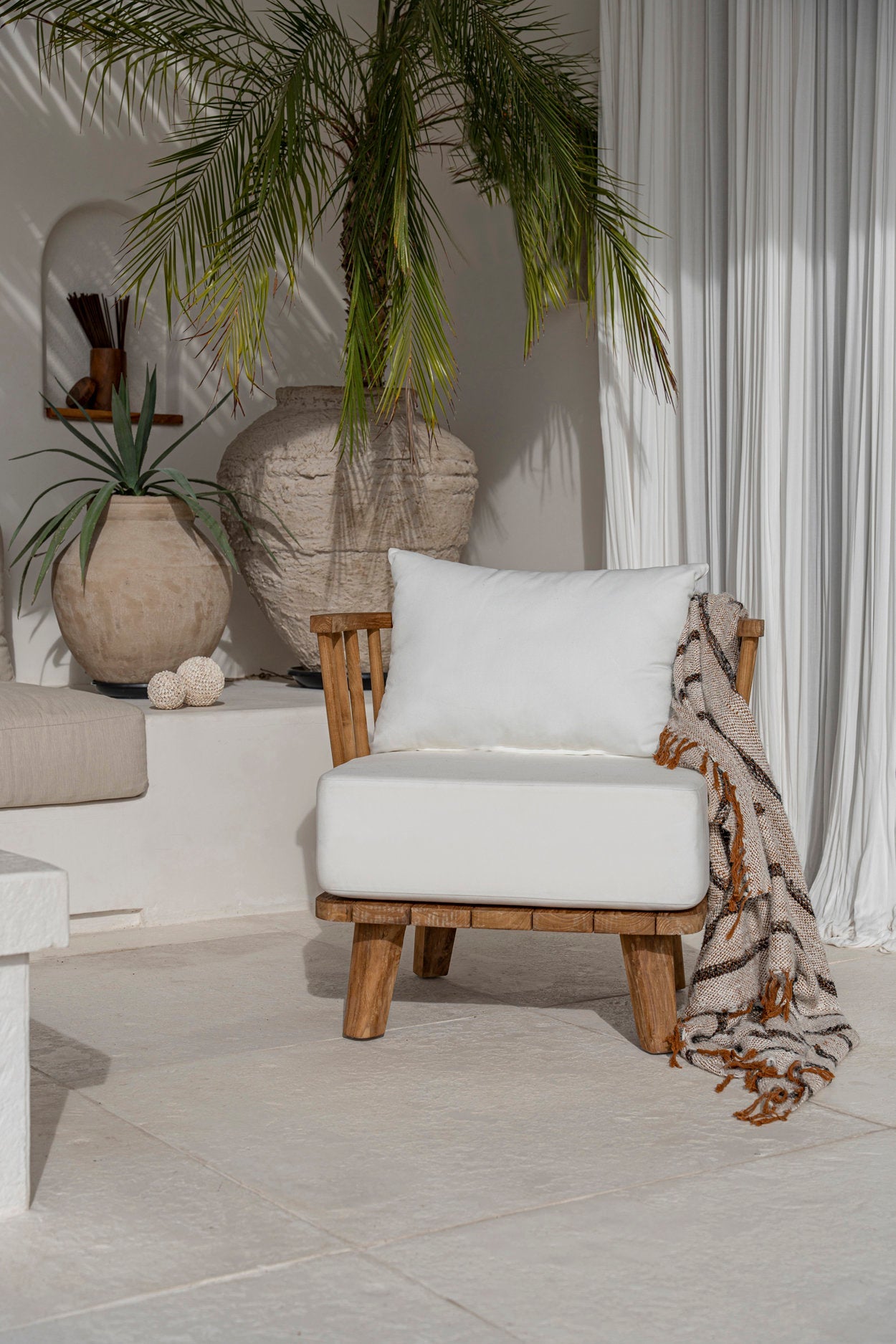 The Malawi One-Seater - Natural White